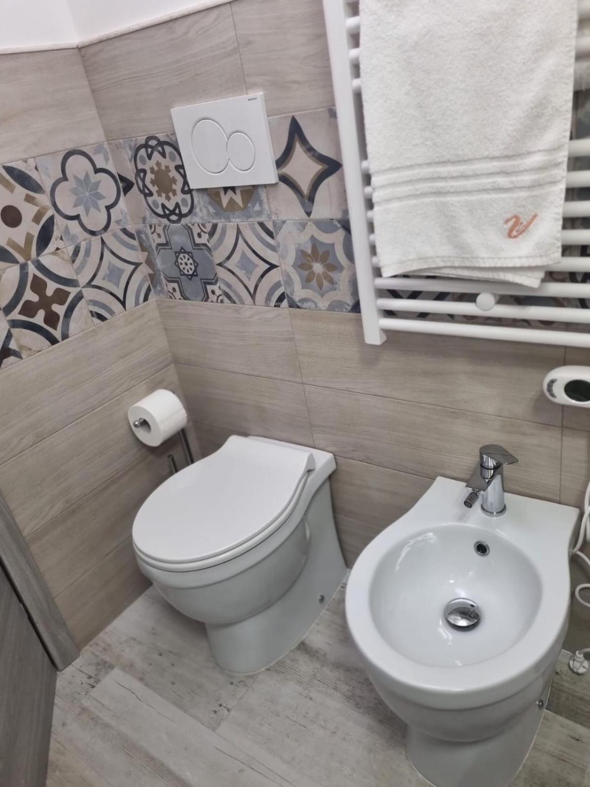 Avvolta Nel Salento - Room & Relax 토르치아롤로 외부 사진